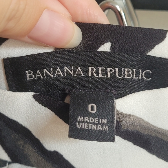 NWT Banana Republic skirt - Picture 9 of 9